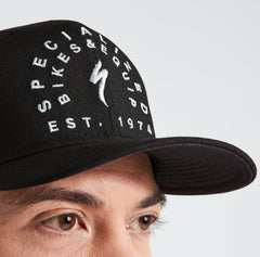 Gorra Lifestyle Specialized New Era Stoke Trucker / Negro