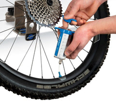 Inyector liquido sellante tubeless Park Tool