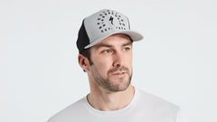 Gorra Lifestyle Specialized New Era Stoke Trucker Negro/Gris