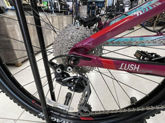 Bicicleta MTB Trek Usada Doble Suspensión Lush 27.5 Morada