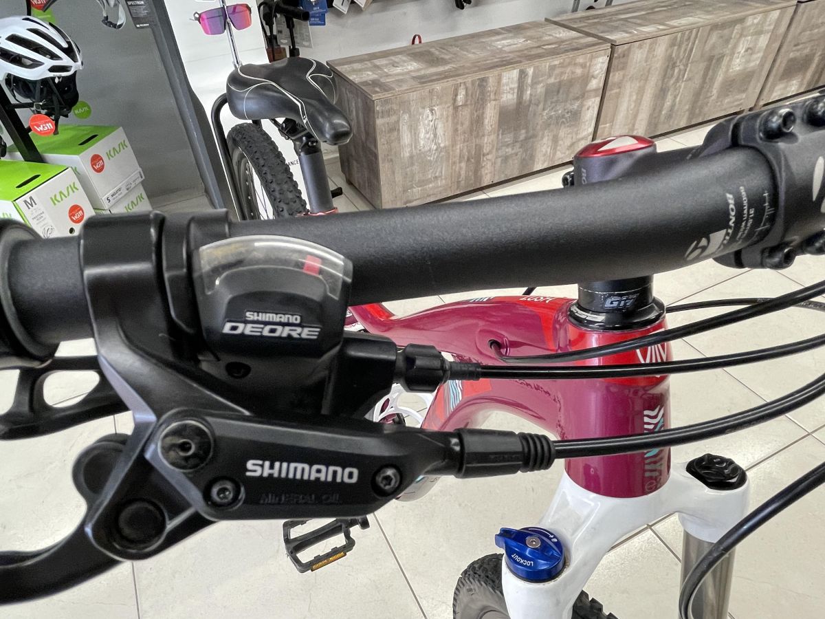Bicicleta MTB Trek Usada Doble Suspensión Lush 27.5 Morada