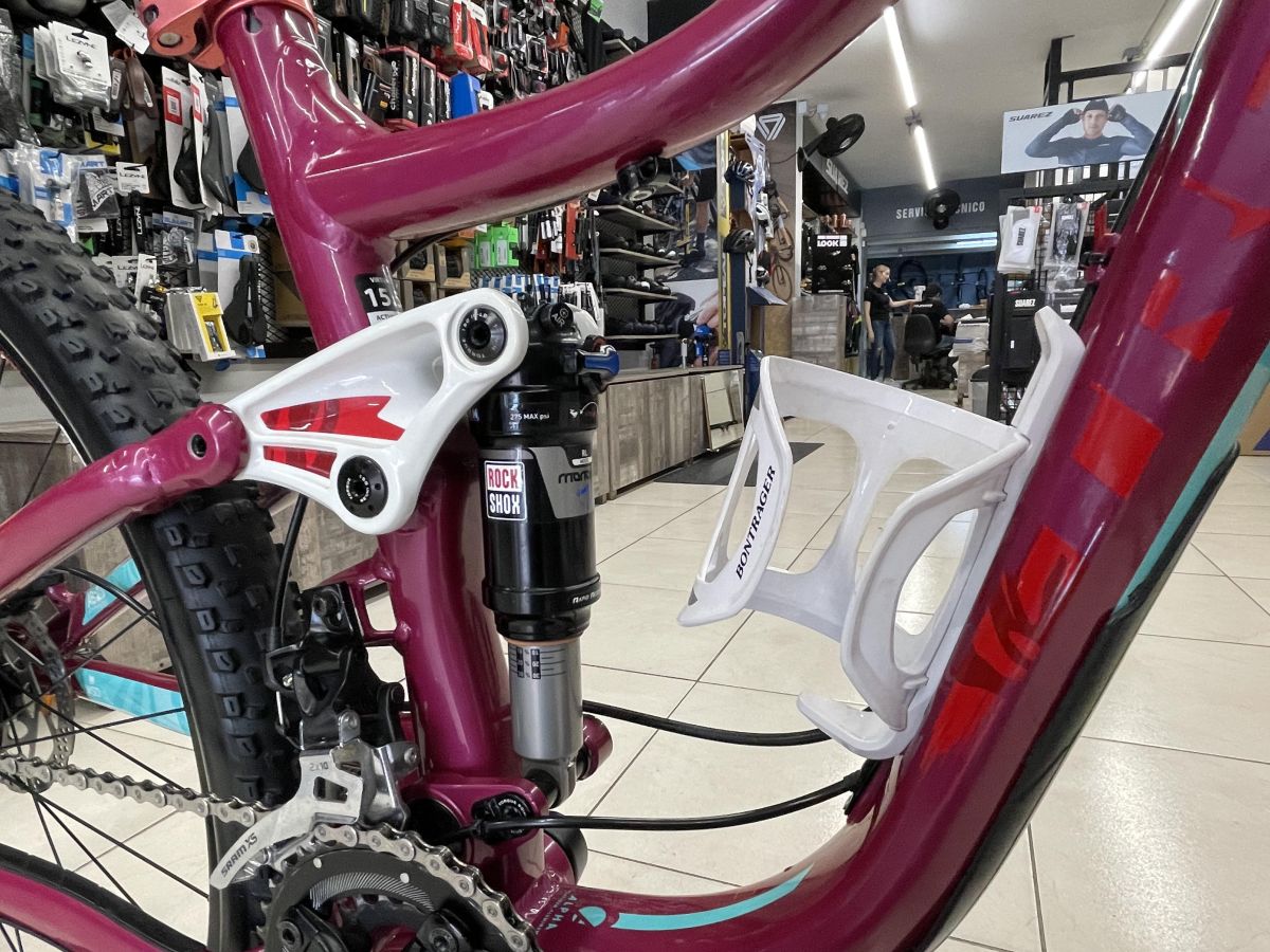 Bicicleta MTB Trek Usada Doble Suspensión Lush 27.5 Morada