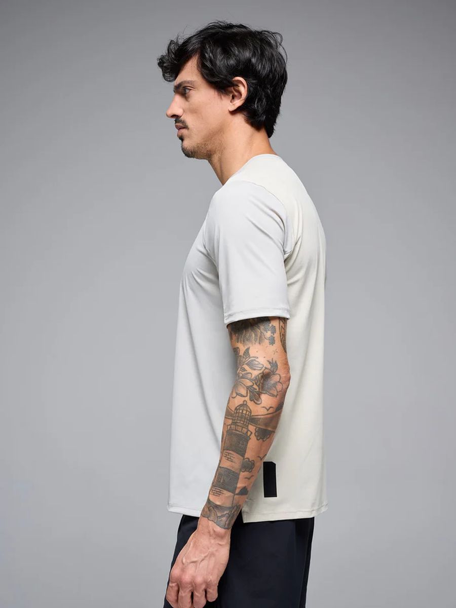 Camiseta Casual Hombre Givelo Bynd Osaka Marfil