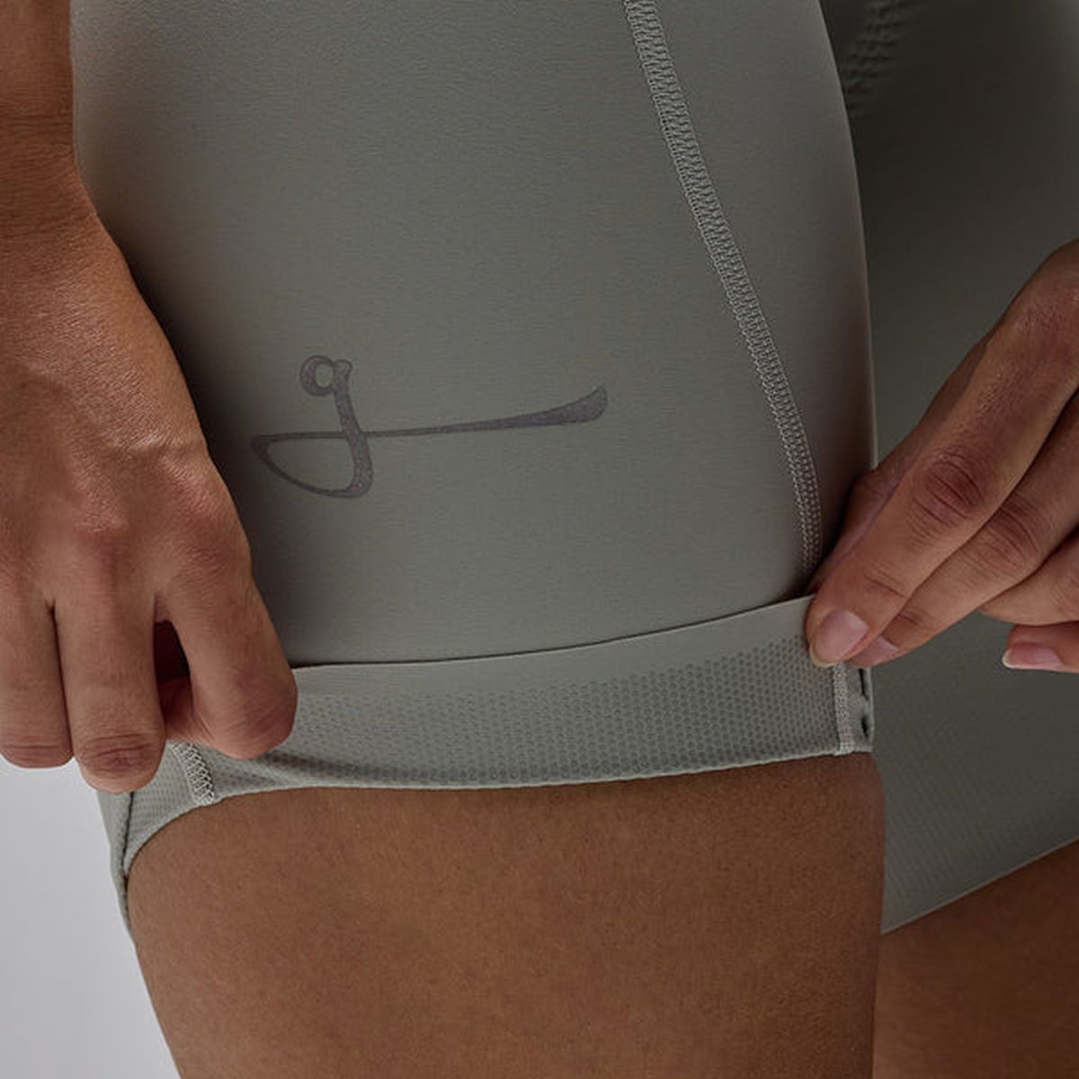Pantaloneta Ciclismo C/T Mujer Givelo G90 Ultra BIB Grey