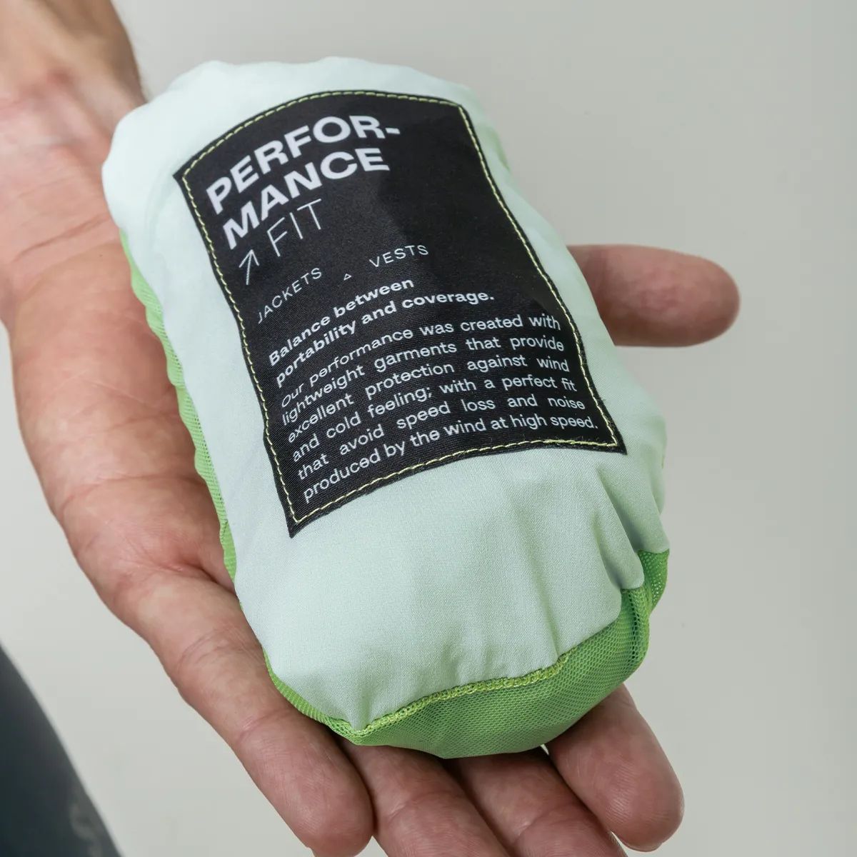 Chaleco Cortavientos Ciclismo Mujer Barrier Apple Green 2.5