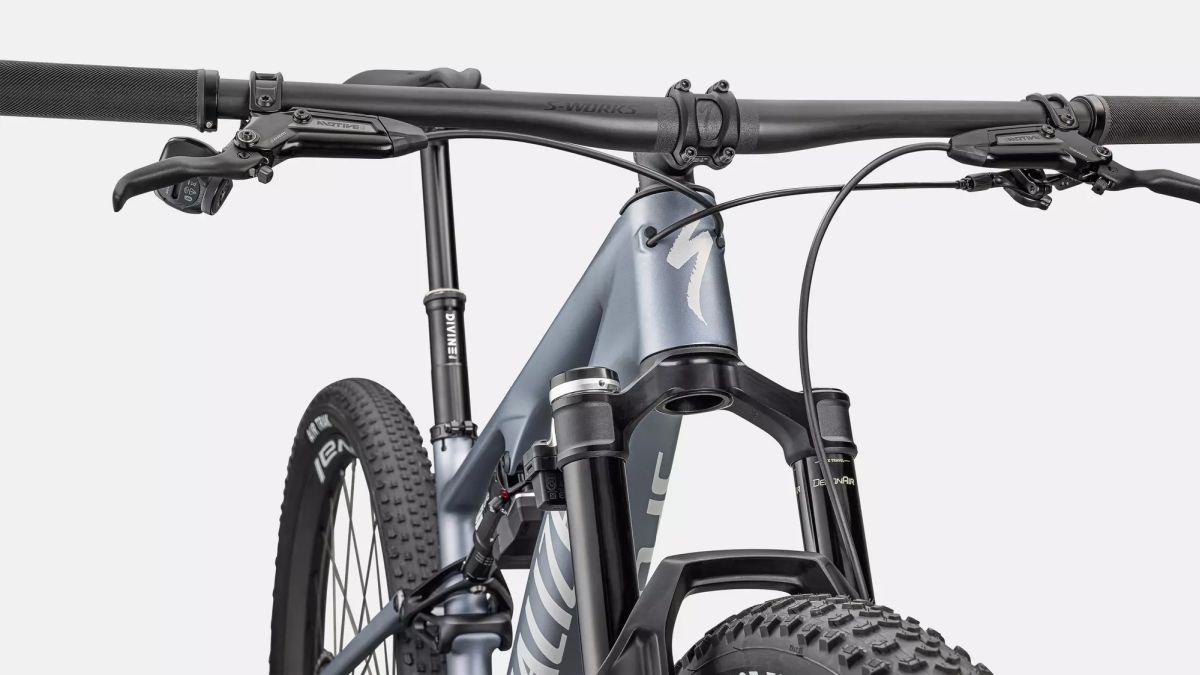 Bicicleta MTB Specialized Epic 8 Pro Glacial Metallic Pearl