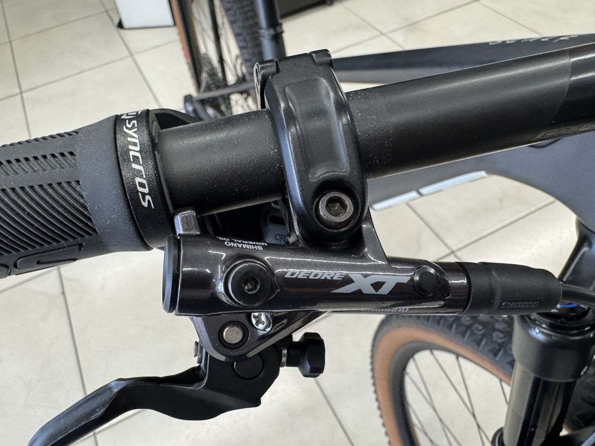Bicicleta MTB Scott Scale RC Team Issue Axs Usada Negra